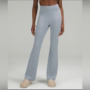 NWT lululemon Groove Super High Rise Flare Pant *Nulu size 8